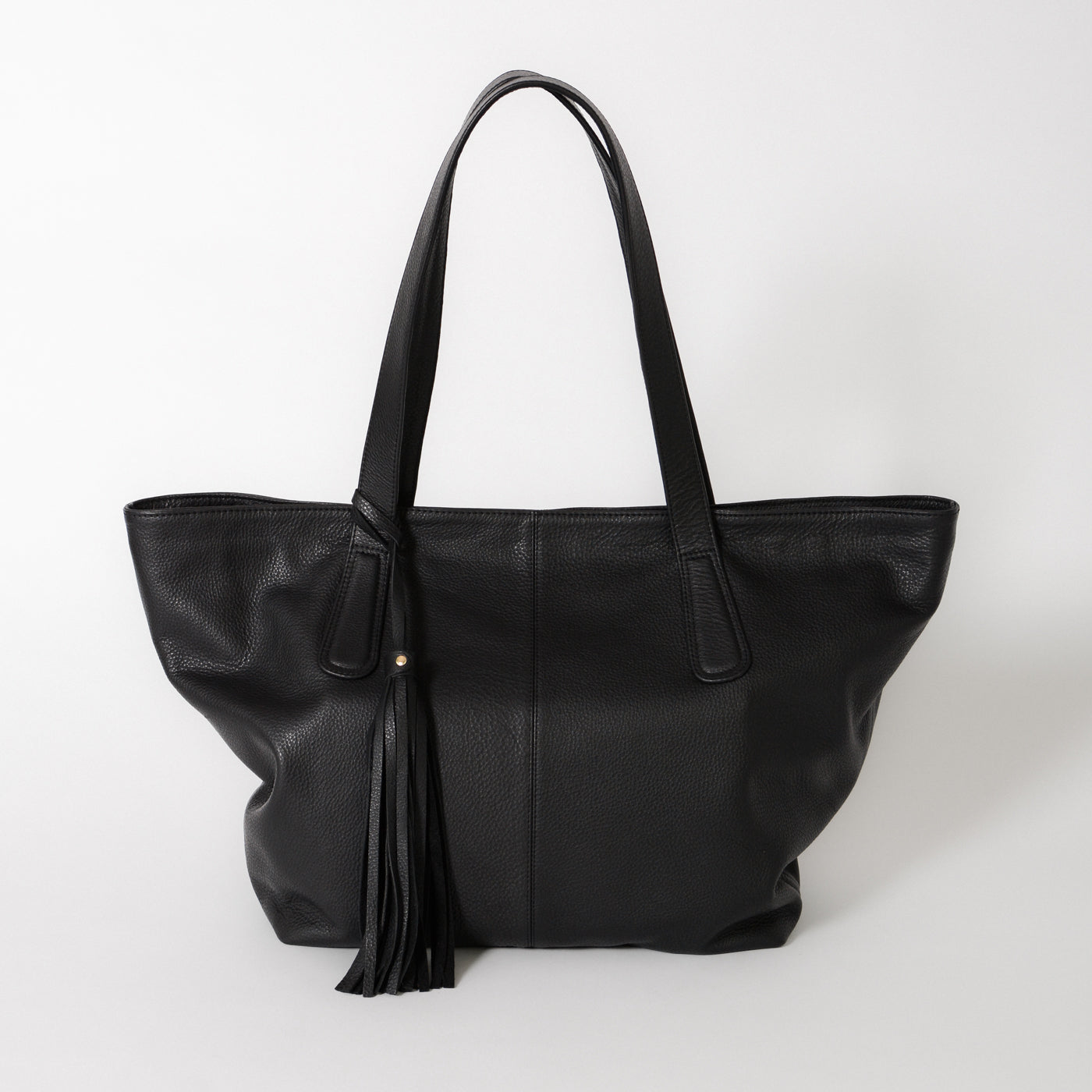 Bag in full store grain leather in marine blue- white and black leather